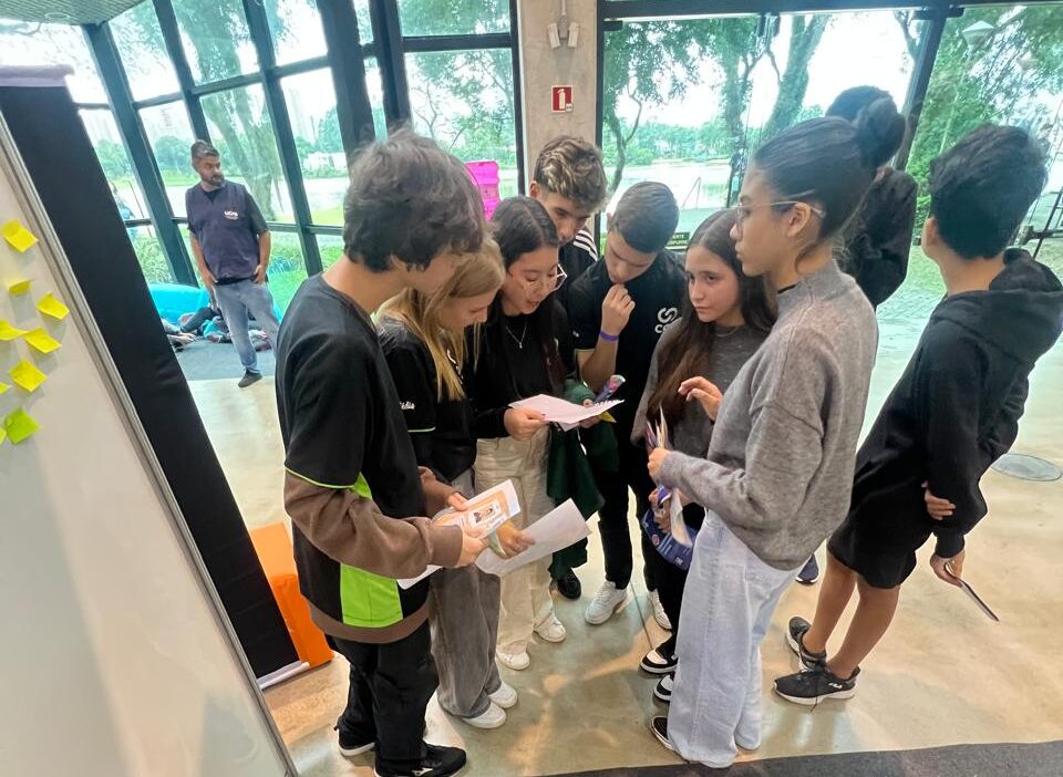 Pró-Reitoria de Ensino da Unicentro aposta na interatividade para atrair estudantes no Paraná Faz Ciência