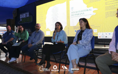 Lançamento de Atlas eleitoral é realizado no primeiro dia aberto à comunidade do Paraná Faz Ciência
